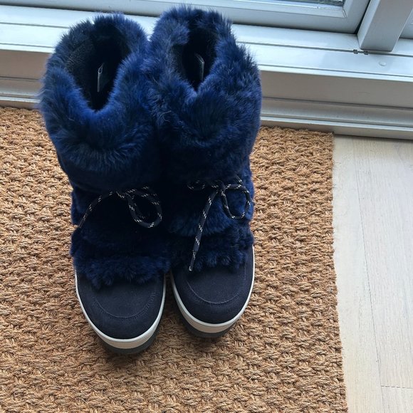 Navy Suede with Rabbit Fur Cougar Boots- 11 US - Picture 1 of 4